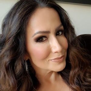 Meet your Posher, Araceli